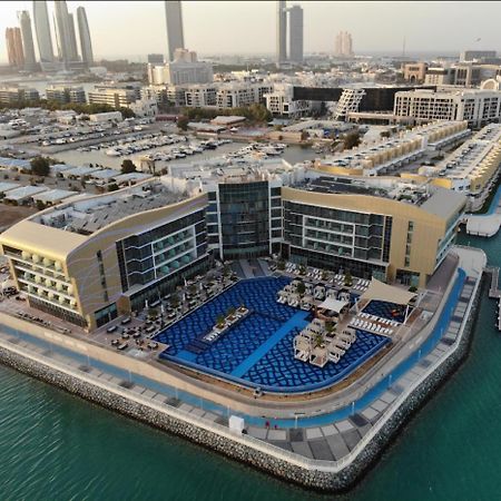 Royal M Hotel Abu Dhabi By Gewan Bagian luar foto Aerial view of the hotel