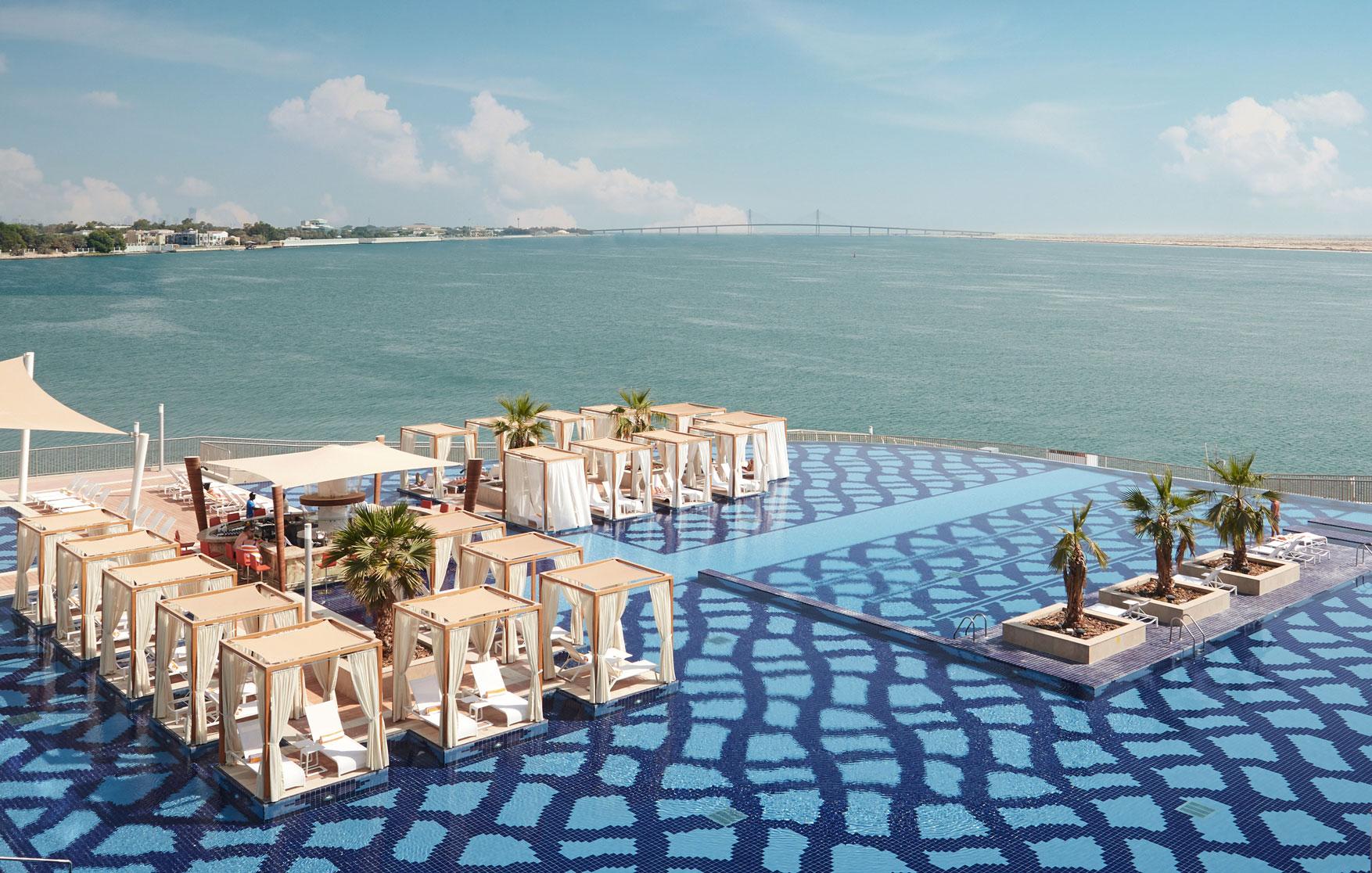Royal M Hotel Abu Dhabi By Gewan Bagian luar foto The Cove Rotana Resort