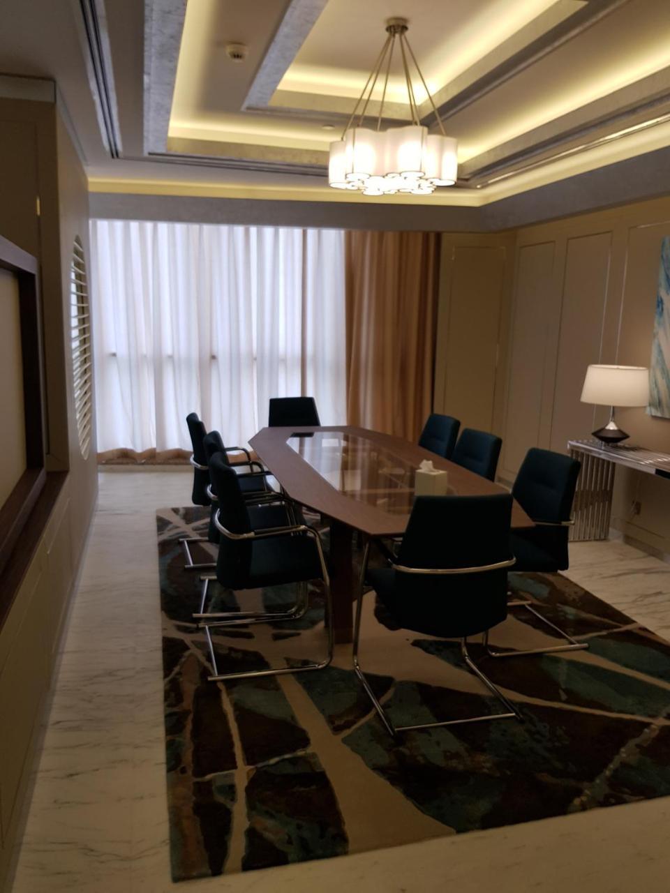 Royal M Hotel Abu Dhabi By Gewan Bagian luar foto A meeting room at the hotel